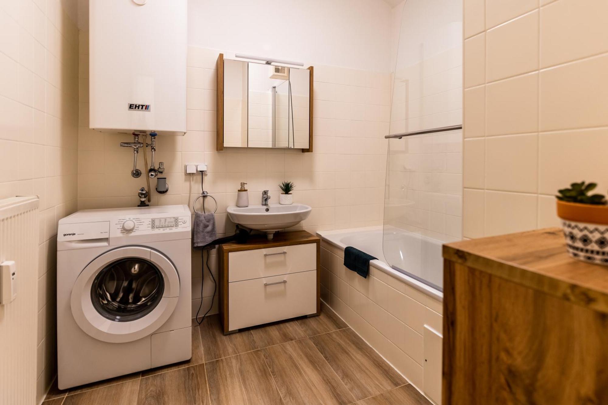 Sofia Apartment & Zimmer Sillweg Naehe Rebull Ring Fohnsdorf Pokoj fotografie