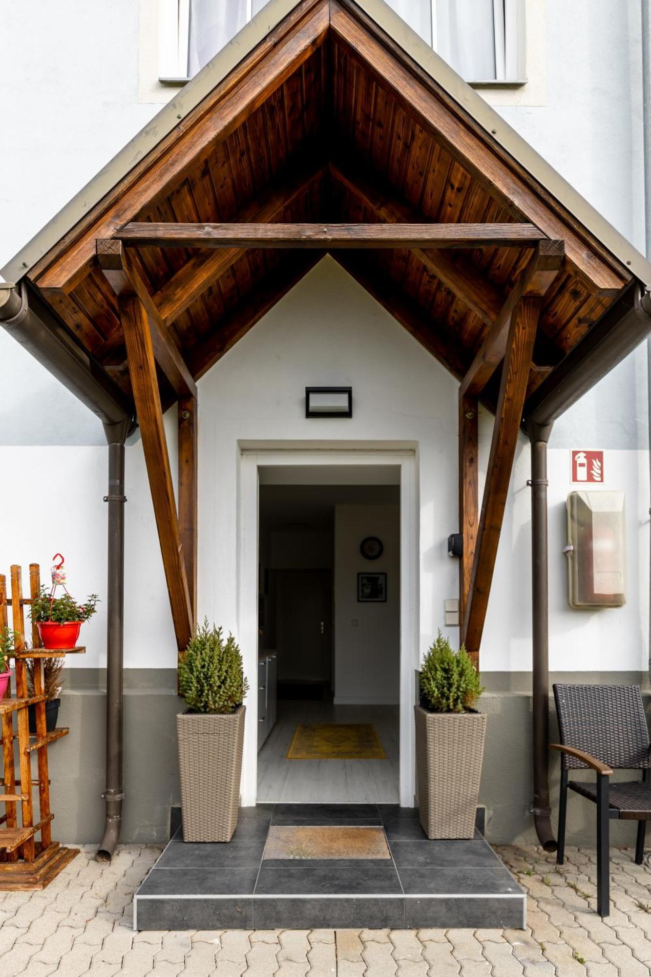 Sofia Apartment & Zimmer Sillweg Naehe Rebull Ring Fohnsdorf Pokoj fotografie